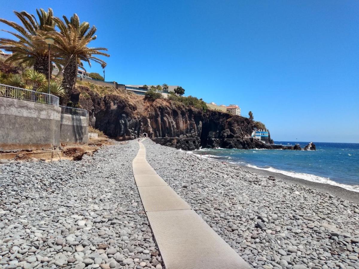 Tranquil Beachside Stay - Atlantic Gardens Beach Funchal  Exterior photo